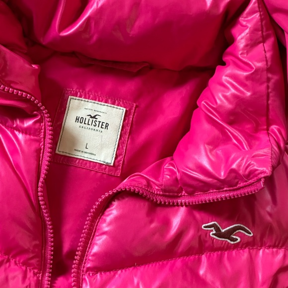 Hollister pink puffer vest - Picture 2 of 4